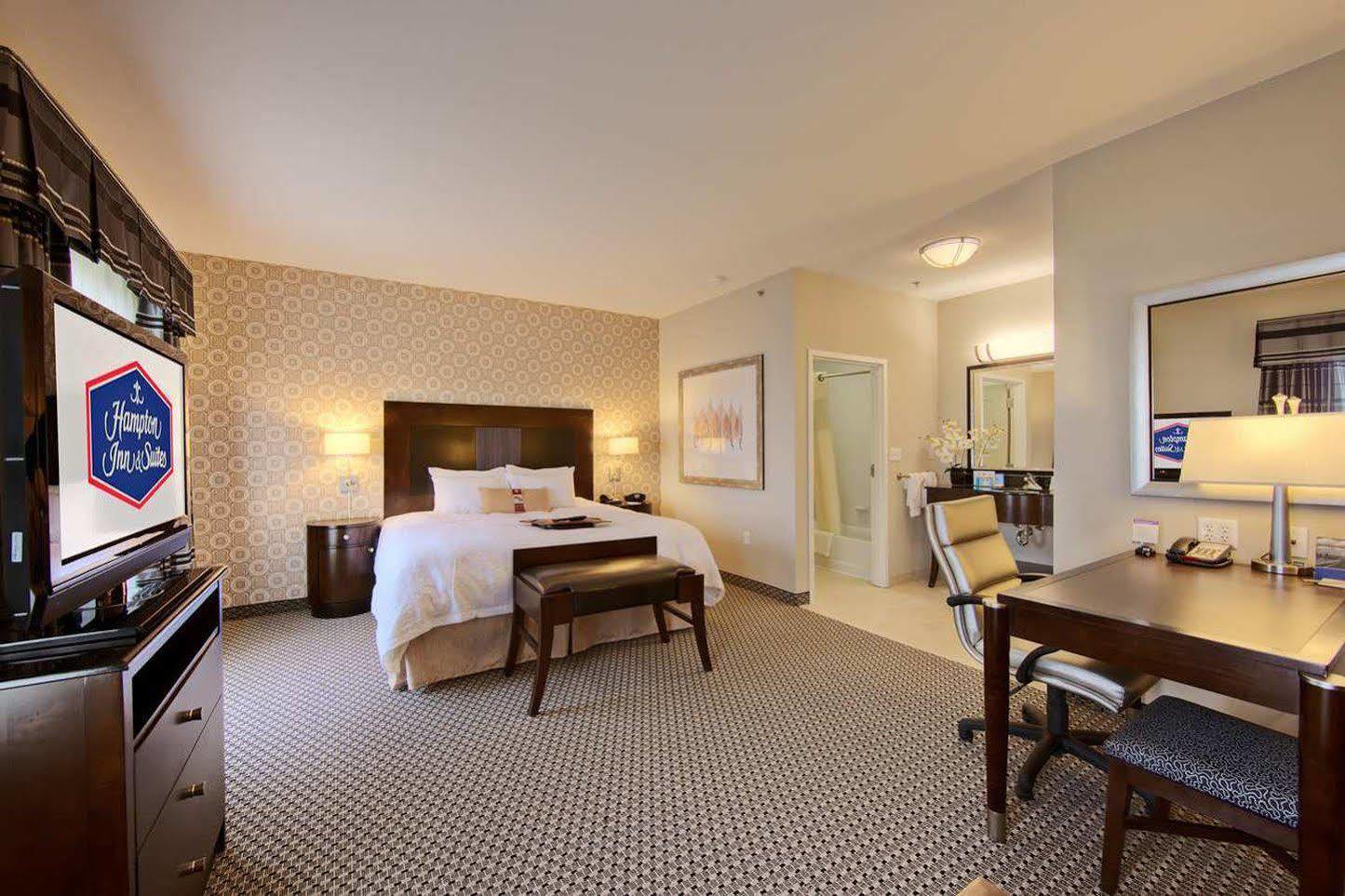 Hampton Inn & Suites Tupelo/Barnes Crossing Esterno foto